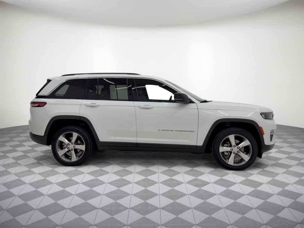 Used 2022 Jeep Grand Cherokee Limited RWD image 8