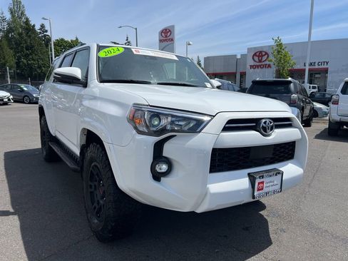 Used 2024 Toyota 4Runner SR5 Premium w/ Moonroof Package AWD/4WD image 1