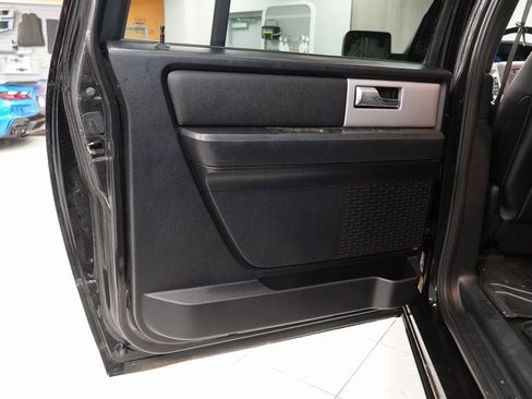 Used 2017 Ford Expedition EL Limited w/ Equipment Group 301A image 23