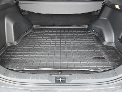 Used 2020 Toyota RAV4 XLE image 37