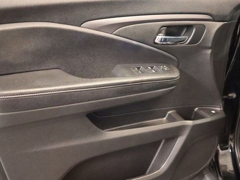 Used 2021 Honda Ridgeline Sport image 7