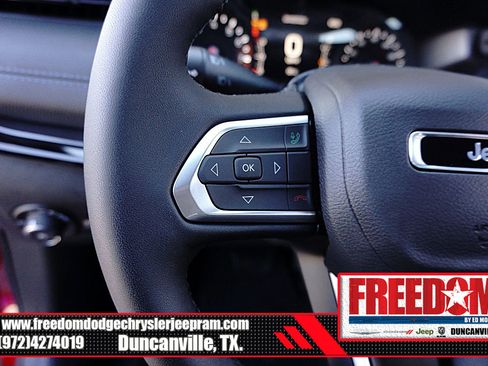 New 2026 Jeep Compass Latitude image 24