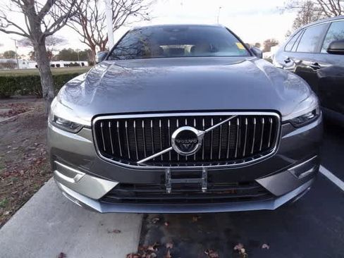 Used 2021 Volvo XC60 T5 Inscription w/ Advanced Package image 2