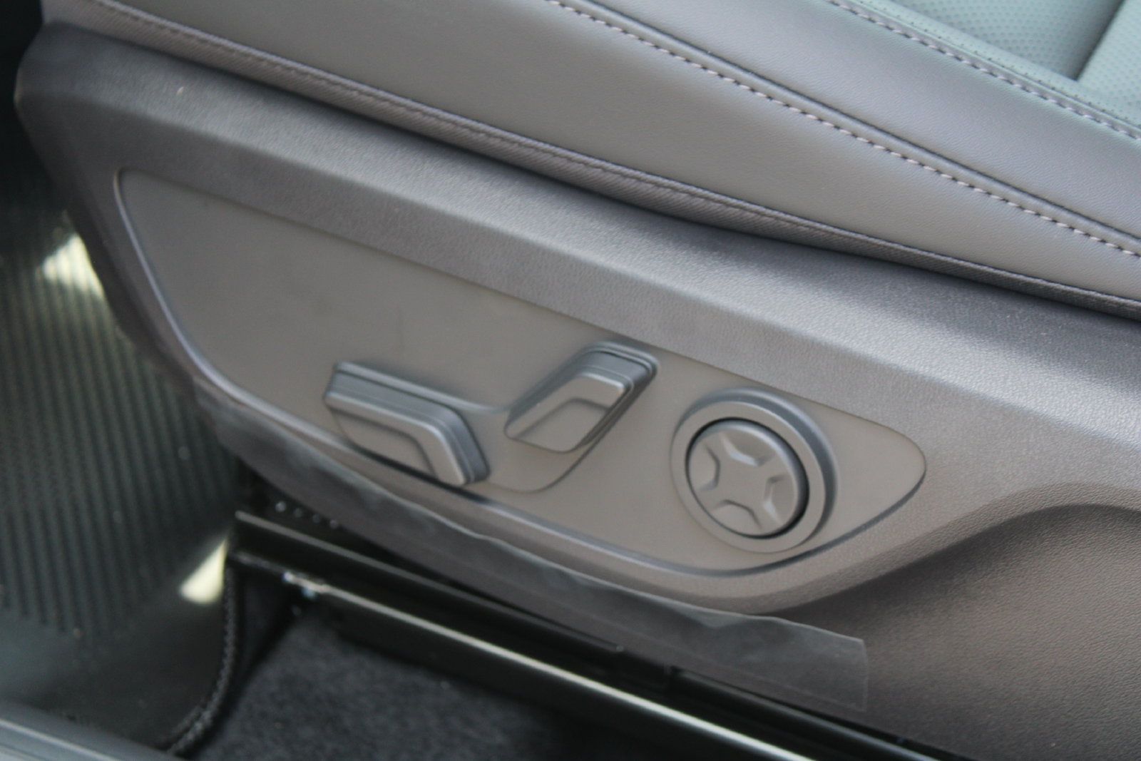 New 2027 Kia Seltos EX w/ EX Panoramic Sunroof Package FWD image 24