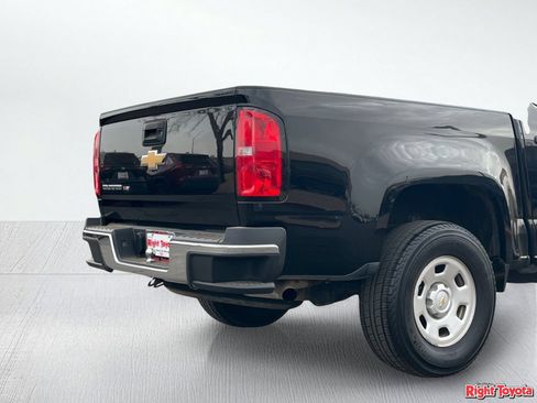 Used 2020 Chevrolet Colorado W/T w/ WT Convenience Package RWD image 11