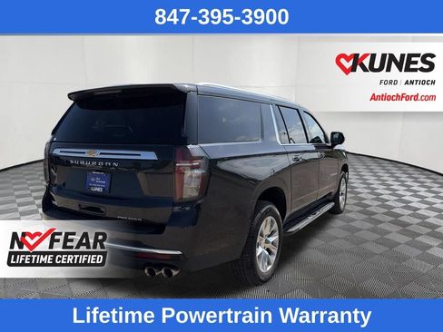 Used 2024 Chevrolet Suburban Premier AWD/4WD image 9