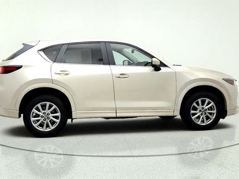 Used 2024 MAZDA CX-5 AWD 2.5 S w/ Preferred Package image 4