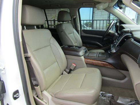 Used 2018 Chevrolet Suburban Premier w/ Max Trailering Package RWD image 12