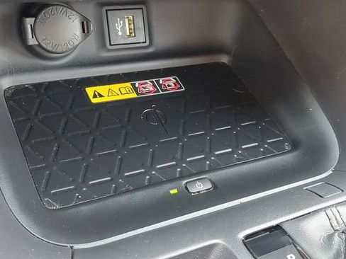 Certified 2023 Toyota RAV4 XLE Premium AWD/4WD image 28