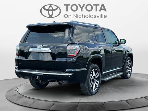 Used 2018 Toyota 4Runner Limited AWD/4WD image 5