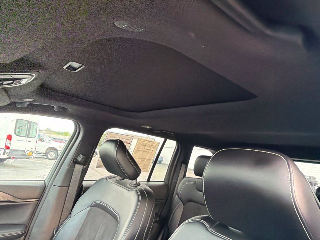 Used 2024 Jeep Grand Cherokee Altitude AWD/4WD image 32