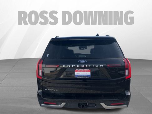 Used 2025 Ford Expedition Platinum image 5