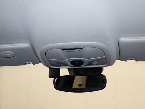 Used 2021 Jeep Cherokee Latitude Lux w/ Comfort/Convenience Group image 28