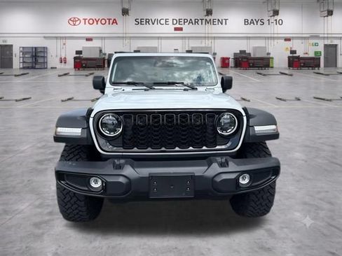 Used 2025 Jeep Wrangler Sport AWD/4WD image 3
