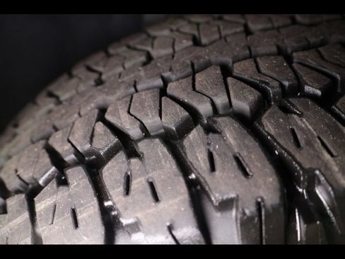 Used 2019 Jeep Cherokee Trailhawk AWD/4WD image 22