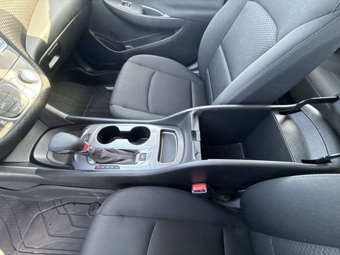 Certified 2025 Chevrolet Malibu RS image 25