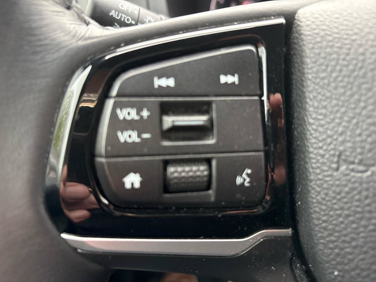Used 2025 Honda Odyssey EX-L image 14