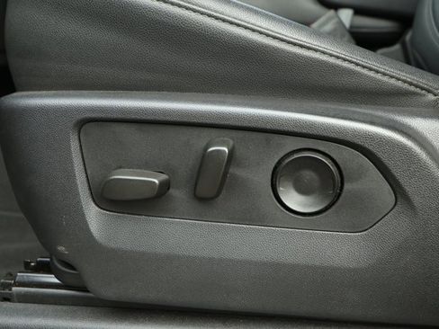 Used 2024 GMC Sierra 1500 SLT image 25