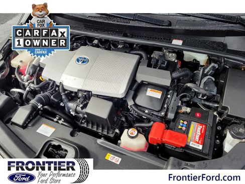 Used 2019 Toyota Prius Prime Advanced image 28