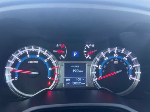 Used 2019 Toyota 4Runner SR5 Premium AWD/4WD image 10