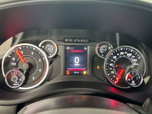 New 2026 RAM 2500 Big Horn AWD/4WD image 11