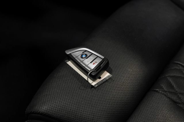 Used 2021 BMW 540i w/ M Sport Package RWD image 56