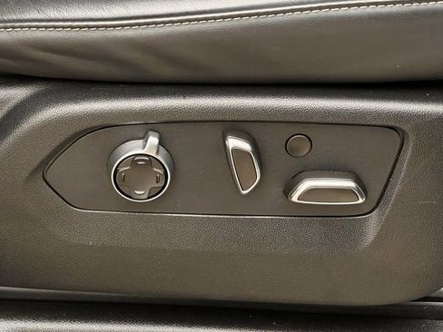 Used 2024 Cadillac Escalade V w/ LPO, ONYX Package image 29