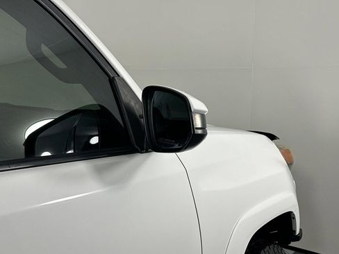 Used 2016 Toyota 4Runner TRD Pro image 17