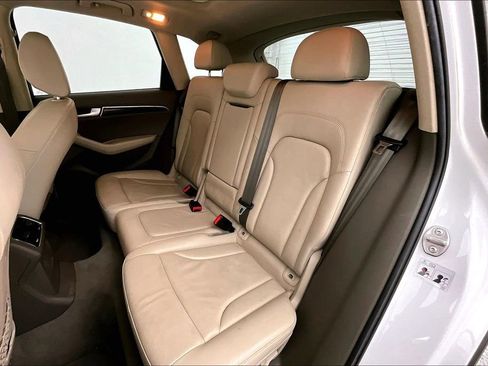 Used 2011 Audi Q5 2.0T Premium image 33