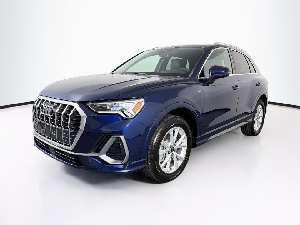 Used 2025 Audi Q3 2.0T Premium AWD/4WD image 3