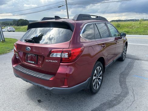 Used 2016 Subaru Outback 2.5i Limited AWD/4WD image 6