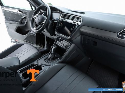 Used 2024 Volkswagen Tiguan SE R-Line FWD image 33