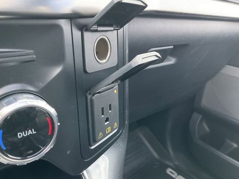 Used 2023 Ford F150 Lariat w/ Equipment Group 502A High image 9