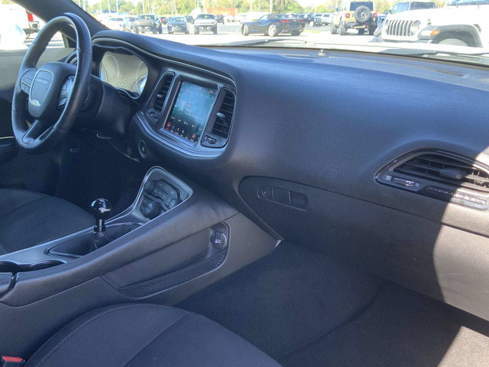 Used 2019 Dodge Challenger R/T Scat Pack w/ Driver Convenience Group RWD image 47