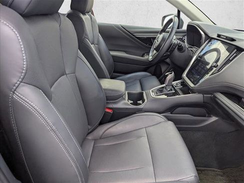 Used 2025 Subaru Outback Limited AWD/4WD image 29