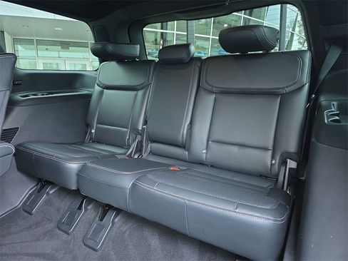 Used 2025 Ford Expedition Platinum w/ Stealth Appearance Package image 12