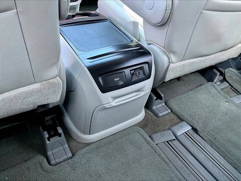 Used 2012 Toyota Sienna XLE w/ Premium Pkg FWD image 10