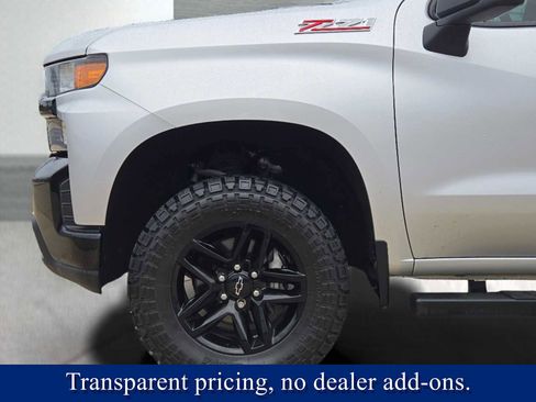 Used 2019 Chevrolet Silverado 1500 Custom Trail Boss w/ Custom Convenience Package image 12