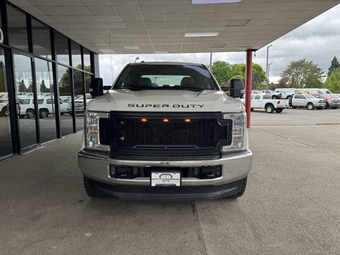Used 2019 Ford F350 XLT AWD/4WD image 6