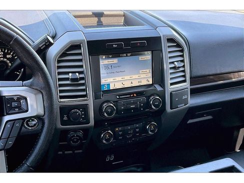 Used 2016 Ford F150 Lariat AWD/4WD image 7