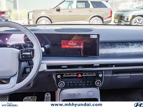 New 2026 Hyundai Ioniq 9 Calligraphy AWD/4WD image 16
