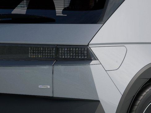 New 2026 Hyundai Ioniq 5 SEL image 10