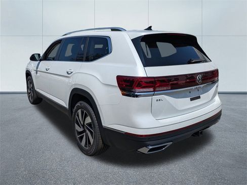 New 2025 Volkswagen Atlas SEL image 5