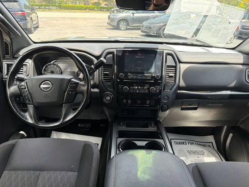 Used 2023 Nissan Titan SV w/ SV Convenience Package RWD image 17