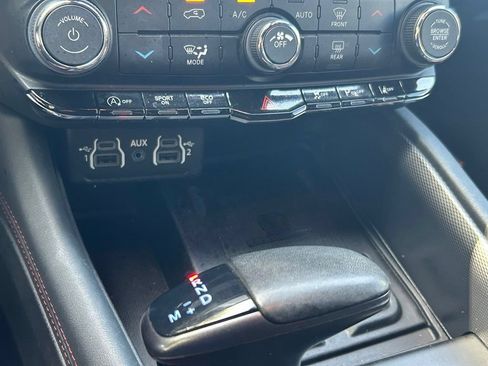 Used 2023 Dodge Durango GT RWD image 23