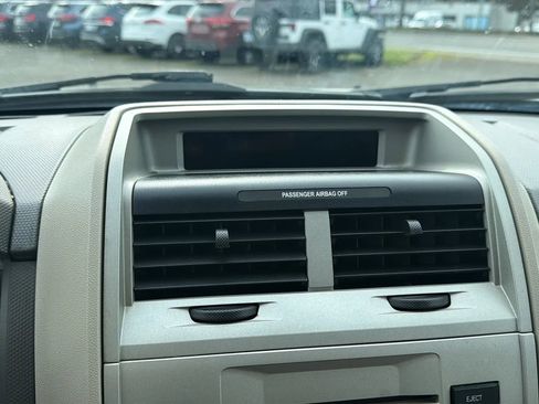 Used 2010 Ford Escape Limited image 16