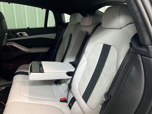 Used 2026 BMW X6 M Competition w/ Executive Package image 15