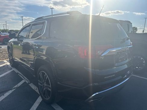 Used 2019 GMC Acadia Denali w/ Technology Package FWD image 7