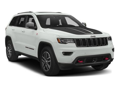 Used 2017 Jeep Grand Cherokee Trailhawk w/ Trailhawk Luxury Group AWD/4WD image 7