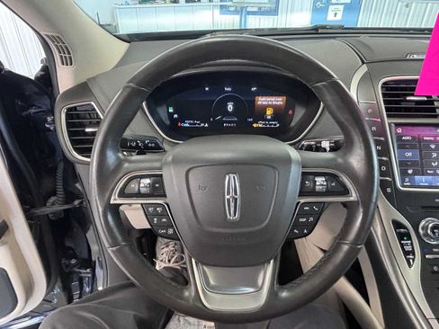 Used 2019 Lincoln Nautilus Reserve AWD/4WD image 20